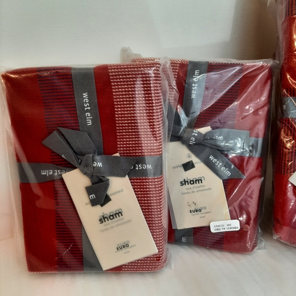 *West Elm Modern Plaid King Duvet Cover & 2 Euro Shams - Picture 3 of 11